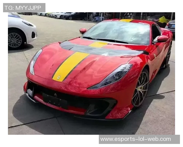 开法拉利F8的足球球星背后故事与豪华车人生的完美融合 开法拉利F8的足球球星背后故事与豪华车人生的完美融合