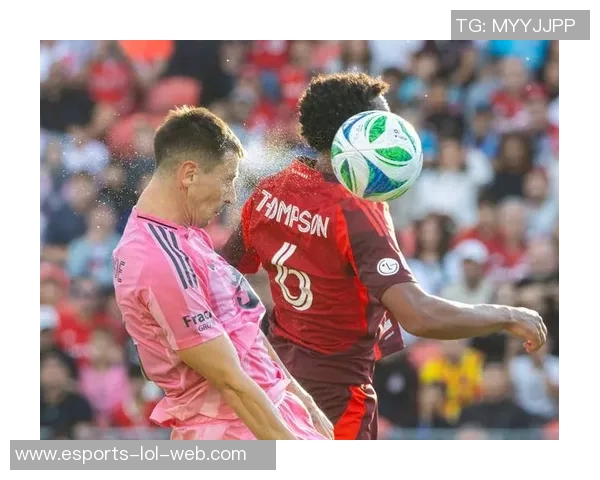 2025年美国足球联盟球星完整名单与赛季表现分析 2025年美国足球联盟球星完整名单与赛季表现分析