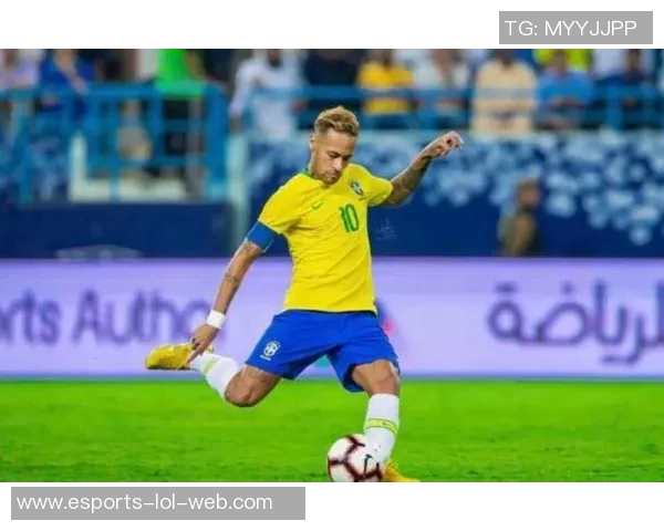 内马尔重返巅峰引领足坛风潮 足球百大球星再掀传奇新篇章