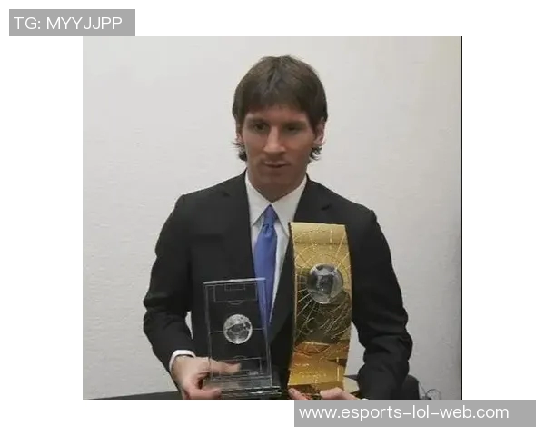 梅西荣登世界足球冠军榜首 续写传奇与足球辉煌新篇章 梅西荣登世界足球冠军榜首 续写传奇与足球辉煌新篇章