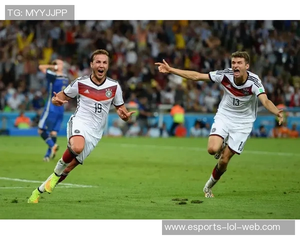 足球赛球星高清背景图精选展示激情与荣耀瞬间彰显足球魅力 足球赛球星高清背景图精选展示激情与荣耀瞬间彰显足球魅力